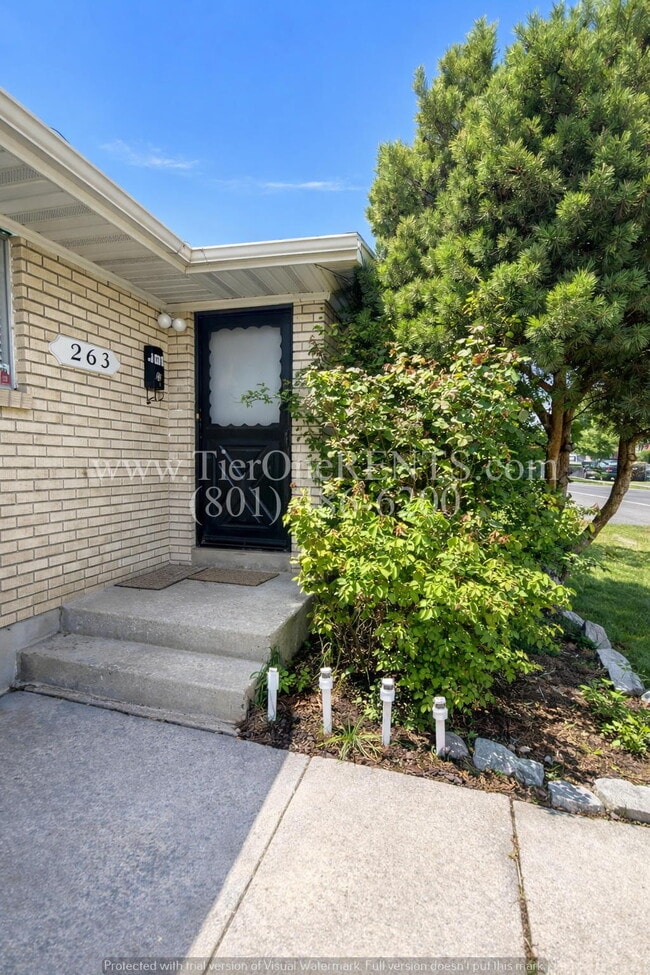 Photo - NO DEPOSIT option available for qualified renters with Obligo