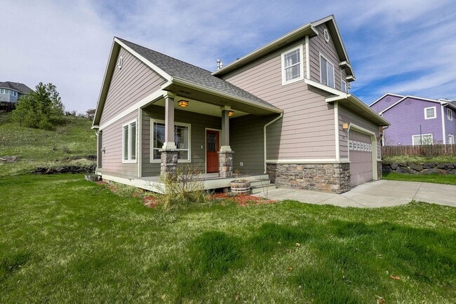 Photo - Beautiful 3 bed/2.5 bath single family hom...