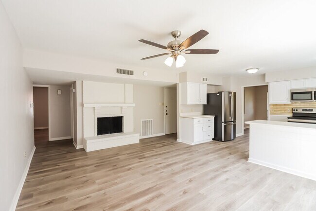 Photo - 15411 Empanada Dr