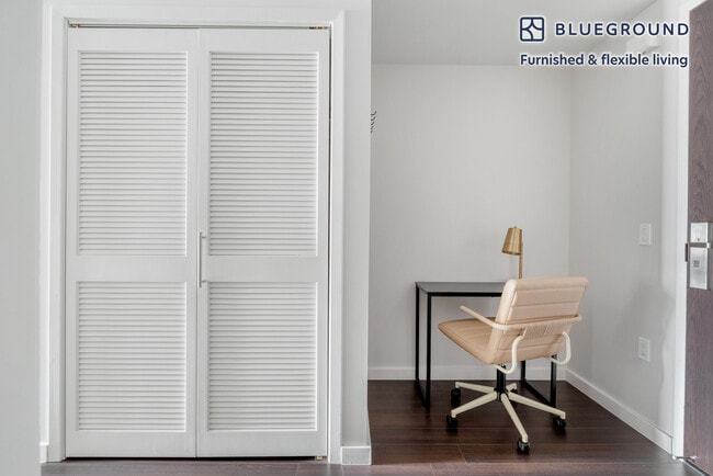 Photo - 150 Van Ness Ave Unidad FL12-ID1472