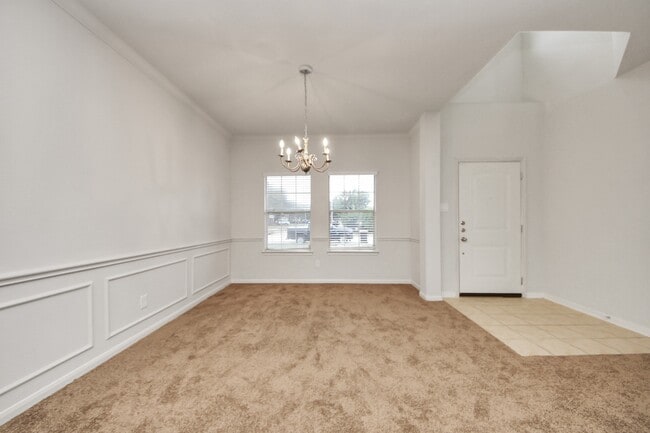 Photo - 6702 Albion Cresent Dr