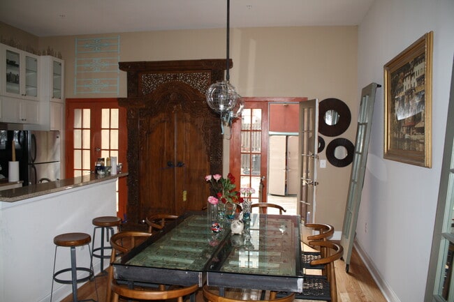 Photo - 1334 Walnut St