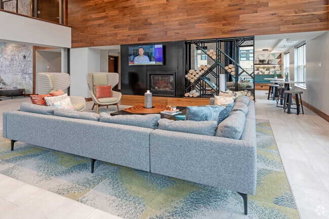 Lobby - Preserve at Shady Oak