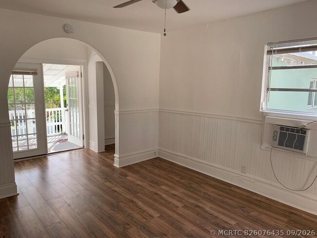 Photo - 114 NW 25th St Unit 118B