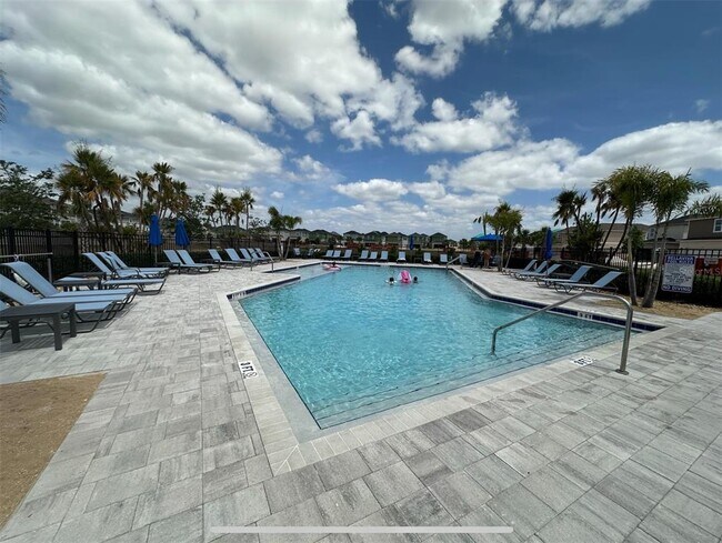 Photo - 662 Stoney Pointe Cir