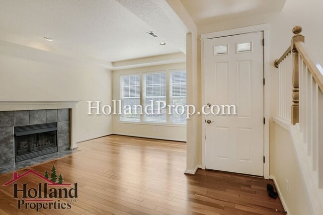 Photo - Comfortable & Convenient Hillsboro Living!