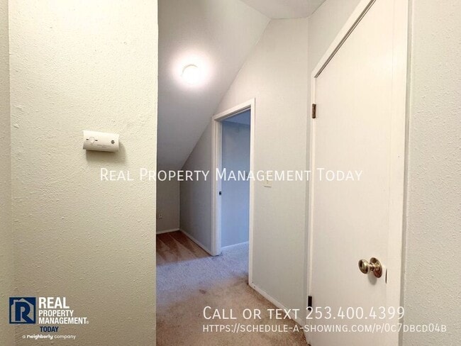 Photo - 921 N Alder St Unidad A2