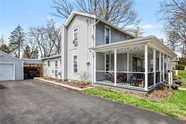 142 S Main St