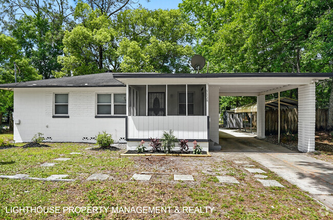 Building Photo - Fully Renovated 3 Bed/1 Bath Home with Att...