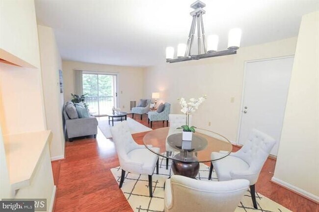 Photo - 14901 Rydell Rd Unit 304
