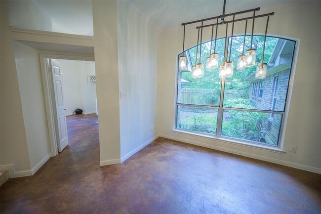 Photo - 6000 La Naranja Ln