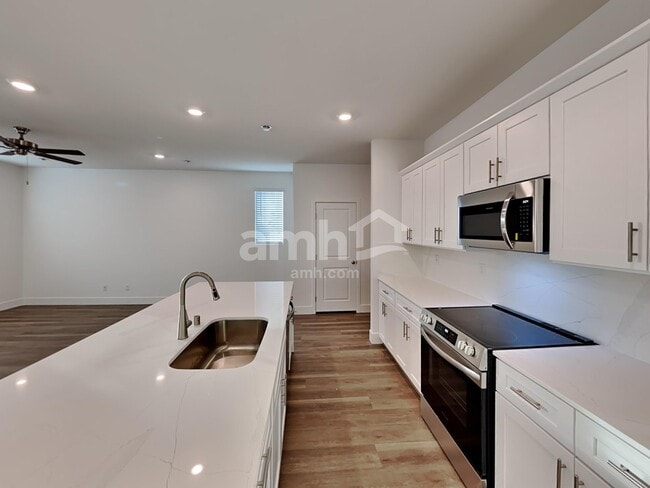 Photo - 4594 Camden Bridge St