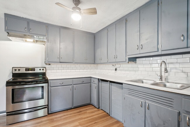 Photo - 2550 Farmer Rd NW