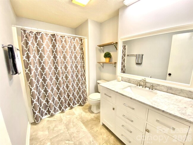 Photo - 1931 Lancer Ct