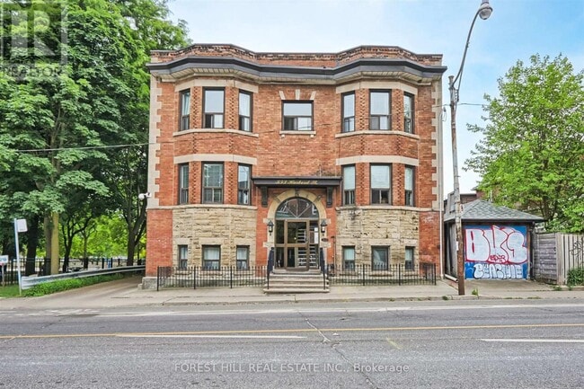Photo - 333 Harbord St Unité 103