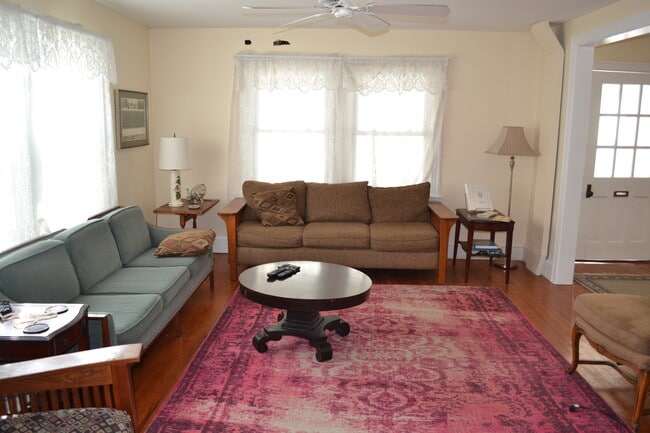 Photo - 19 S Surrey Ave