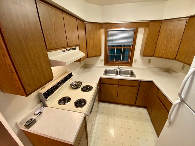 Building Photo - 227 Liberty St Unit 10 Rental