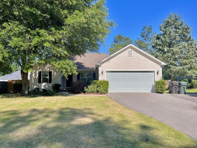 Photo - 305 Woodgreen Dr