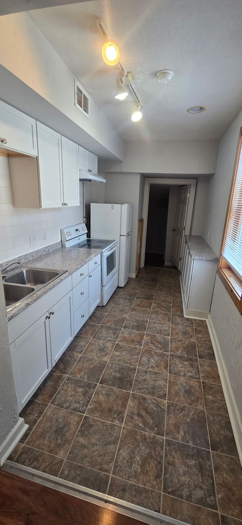 808 2nd St Unit 3