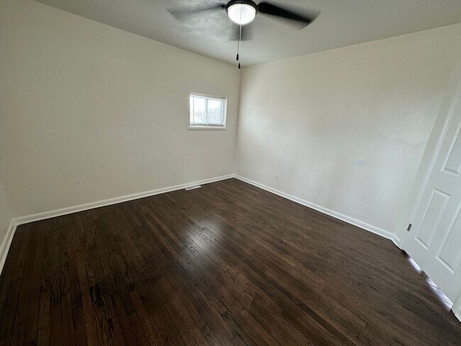 Photo - Beautiful 3/2 in Independence