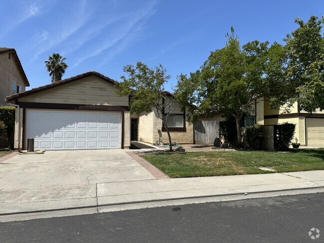 Building Photo - Modesto 3 Bed 2 Bath 2 Car Garage HOA Swim... Rental