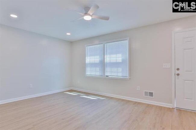 Photo - 2129 Apple Valley Rd