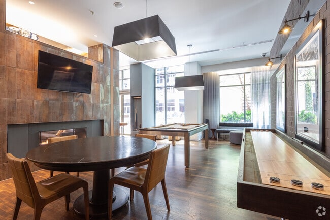 Club Room - Parc Riverside