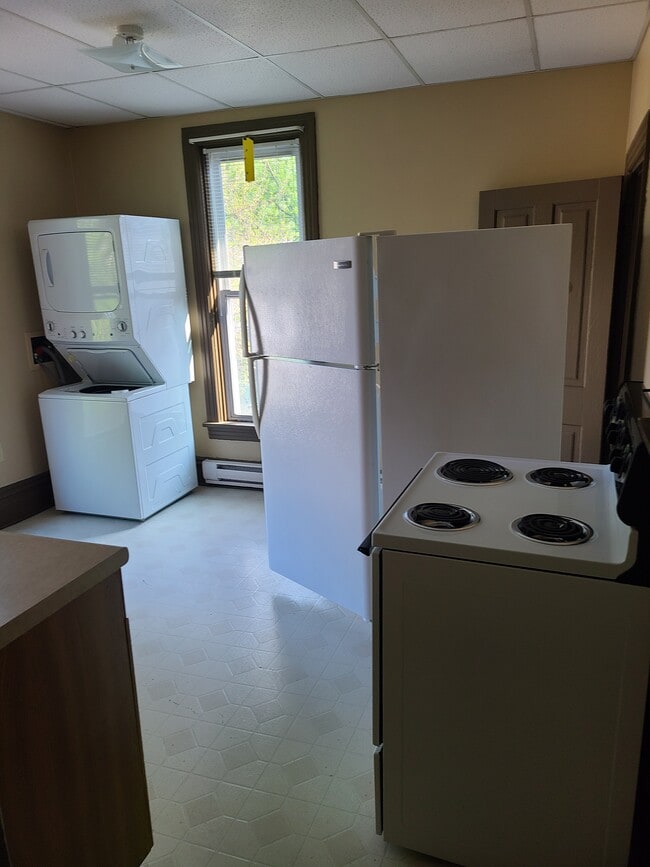 Photo - 1008-1 Lincoln Ave Unit 2