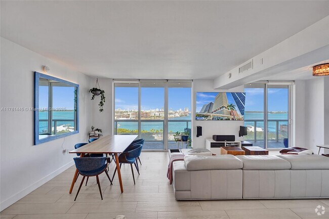 Building Photo - 50 Biscayne Blvd Unit 1608 Rental