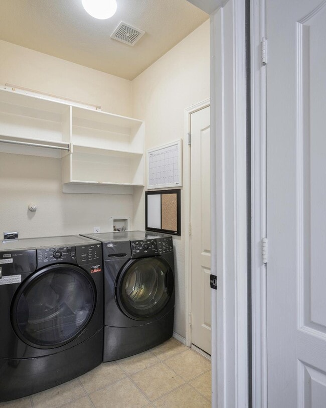 Laundry - 11146 Clearstream Ln