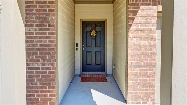 Photo - 741 Windsor Ct