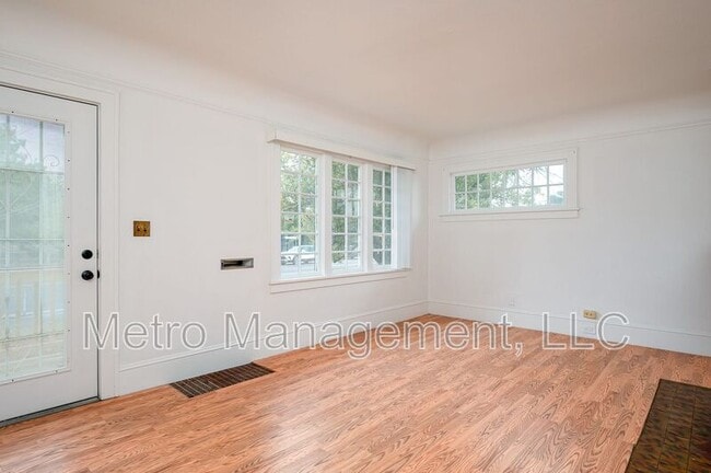 Photo - 1415 N Rosa Parks Way