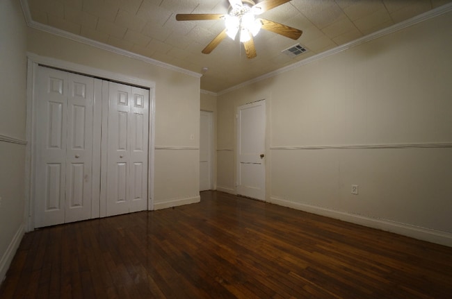 Photo - 1438 Parkview Dr