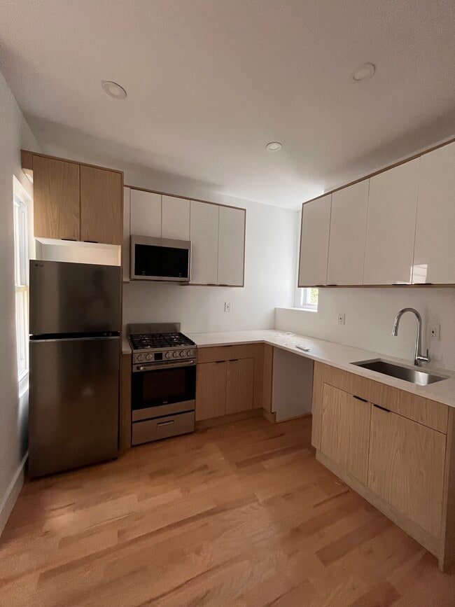 Photo - 151 Williams Ave Apartments Unit 2L