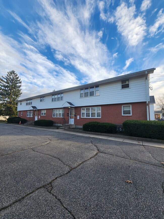 Photo - 101 Webb St Apartments Unit 1