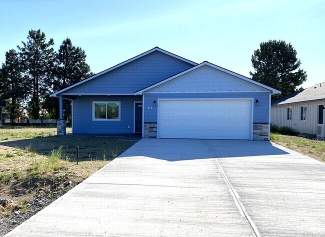 Building Photo - Brand New Construction Rental