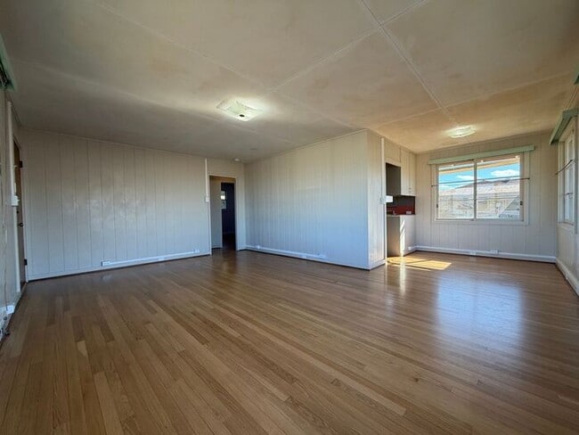 Photo - Pearl City: 3 bedroom 1.5 bath single family home with 1 car carport