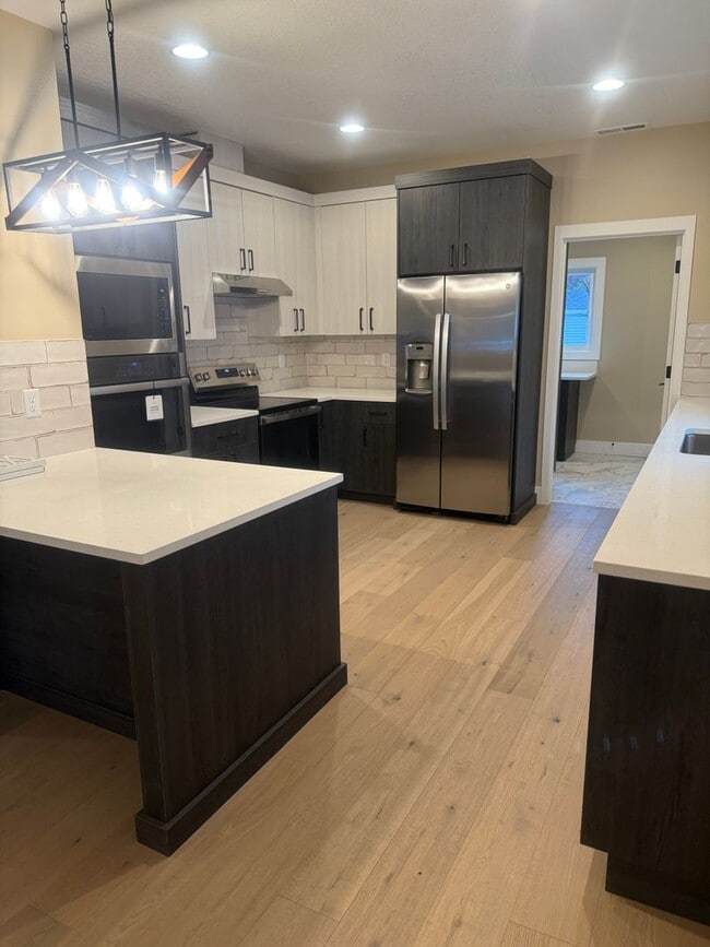 Building Photo - Newly Remolded 4-bedroom 3 bath Home in Downtown Woodland WA