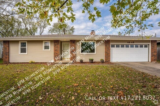 Building Photo - 2 BEDROOM, 2 BATH, 2 CAR GARAGE SPRINGFIEL... Rental