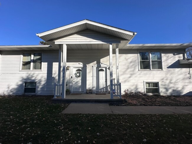 Building Photo - 602-614 Brown Street Unit 604 Brown Street