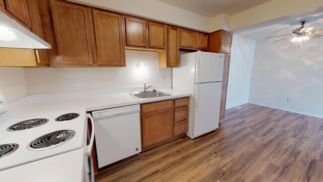 Kitchen/Dining Area