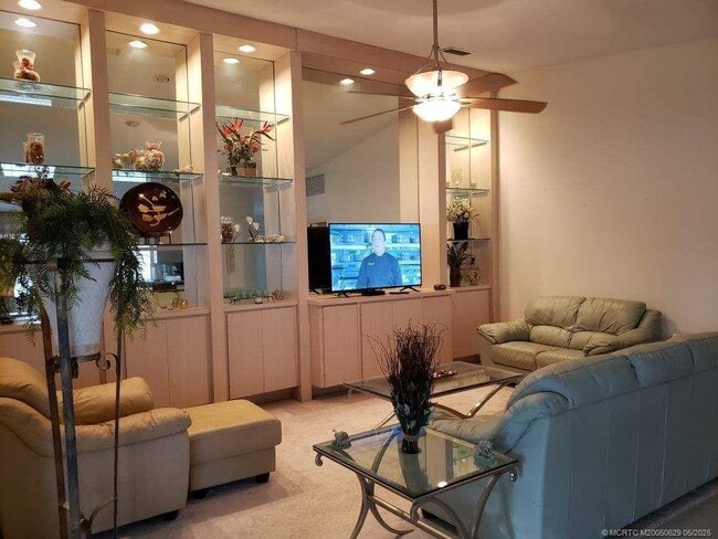 Photo - 1652 SW Waterfall Blvd