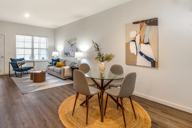 The Jewel Whispering Oaks