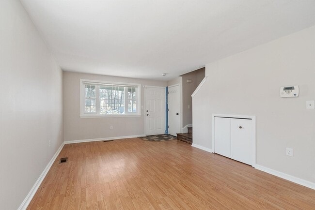 Photo - 9 Kennedy Dr