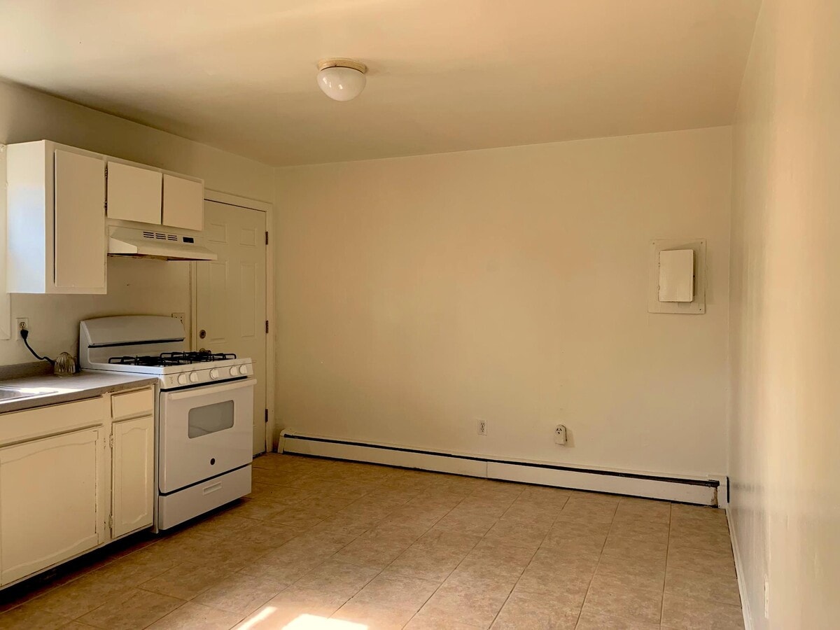 Photo - 606 Maple St Unit 1