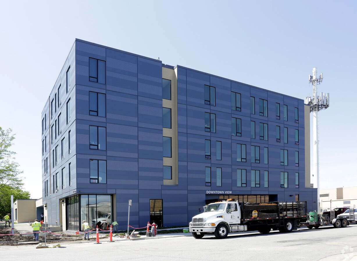 Photo - Downtown View Apartments