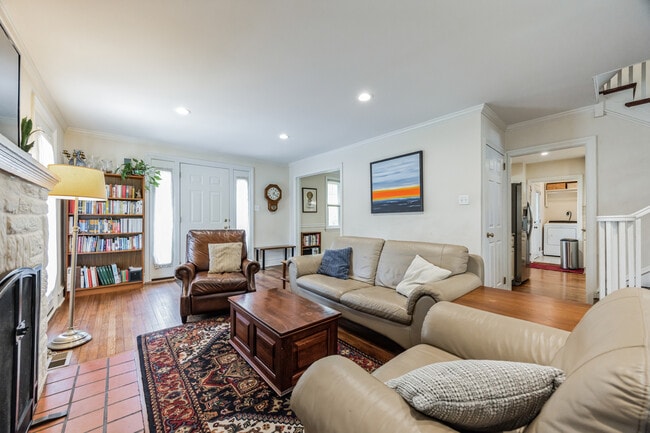 Photo - 531 Glenwood Rd