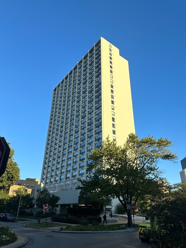 Building Photo - 5100 N Marine Dr Unit 27M