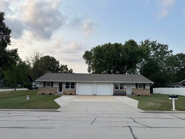 Photo - 2955 Jauquet Dr