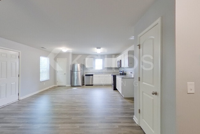 Photo - 10 Plymouth Ct